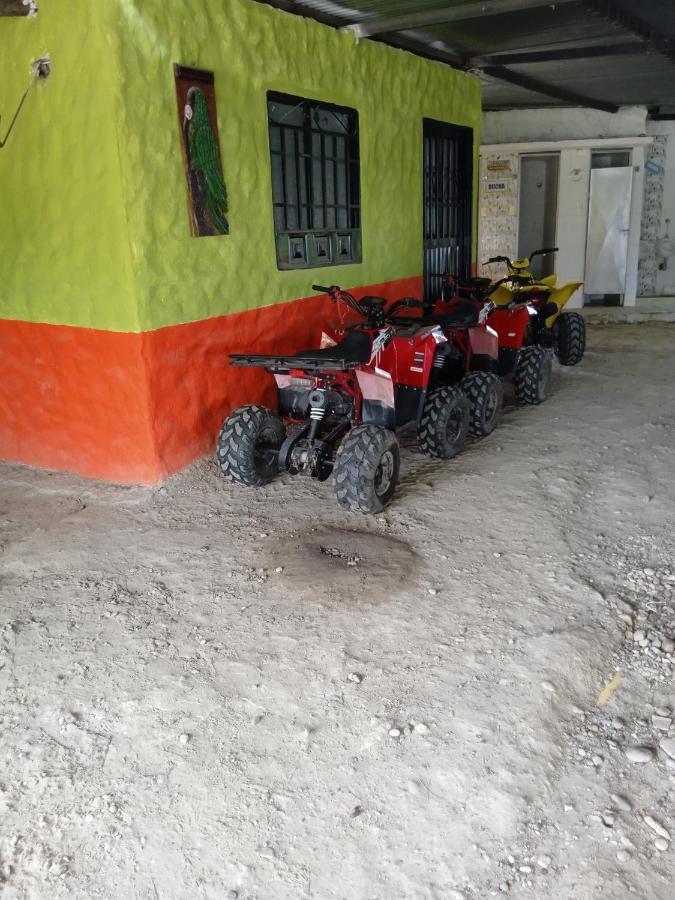 Posada la tranquilidad Villavieja Exterior foto
